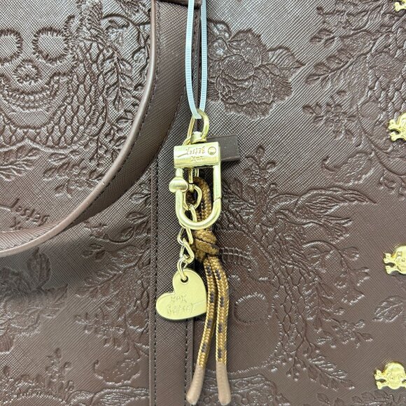 Betsey Johnson Brown Embossed Skull Tote Bag Gold Accents & Detachable Strap - Picture 7 of 12